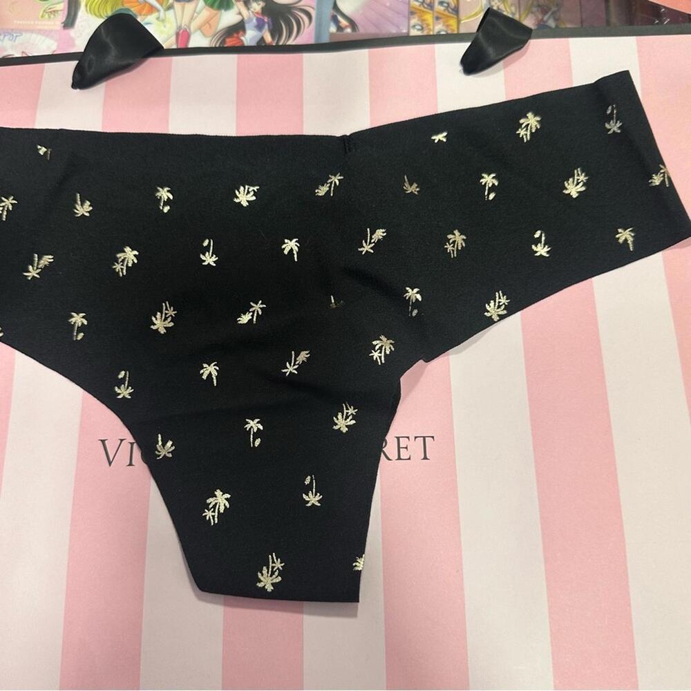 Victorias Secret No Show Thong Panties The - Picture 5 of 6